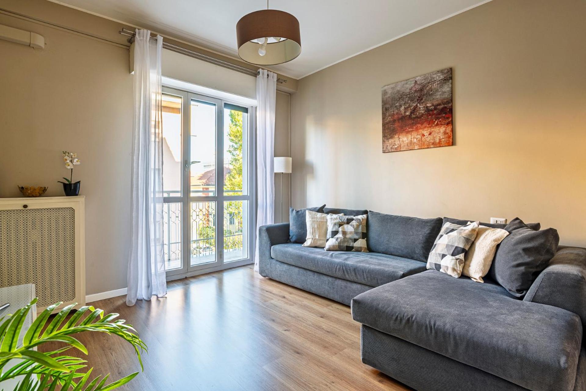 Luvi - Ebro Apartment Mailand